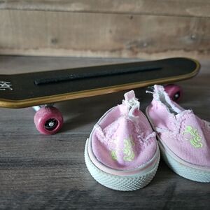American Girl Doll Skateboard And Pink  Shoes